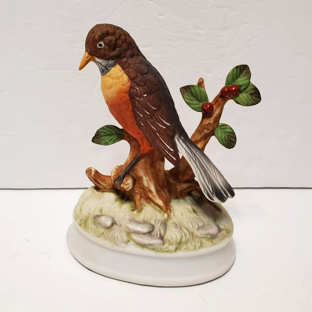 Vintage Gorham Porcelain Red Robin Bird Figurine Music Box Made in Japan Pottery